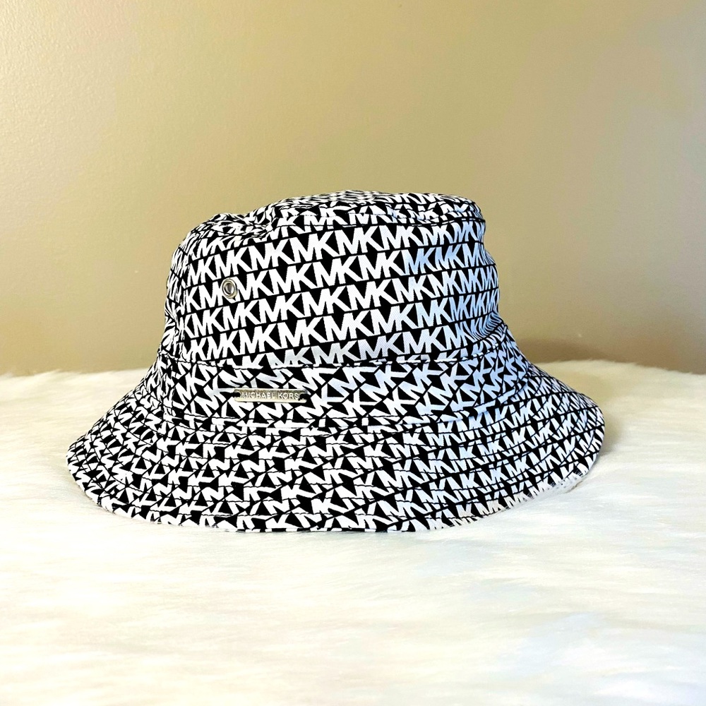 Michael Kors hat